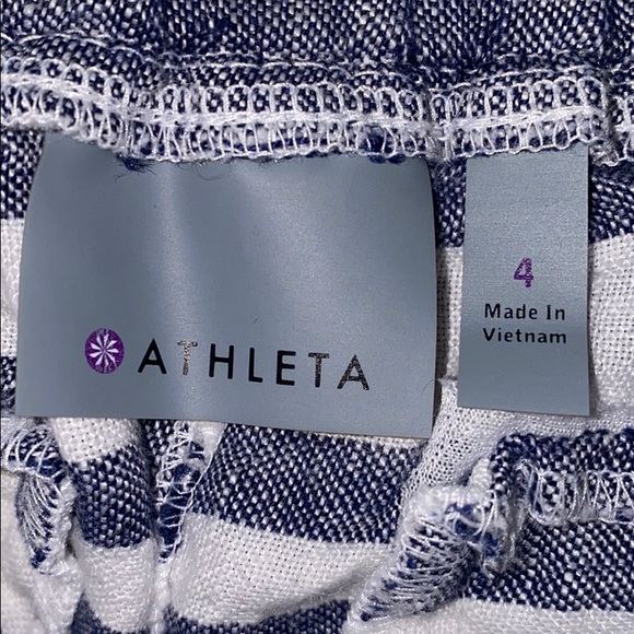 Athleta Stripped Shorts Size 4 - Picture 3 of 3